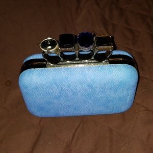 Hard case box clutch